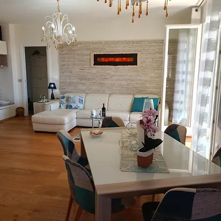 Residenza Il Carmine Con Parcheggio Lejlighed *
